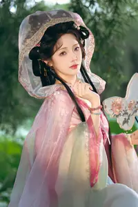 Coser Wen Mei Bu Jiang Dao Li - Mid-Autumn Festival: Ethereal Hanfu Beauty Amidst Serene Landscapes - image 5