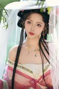 Coser Wen Mei Bu Jiang Dao Li - Mid-Autumn Festival: Ethereal Hanfu Beauty Amidst Serene Landscapes - image 13