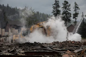 Devastating Wildfires Impact Famous Tourist Towns: A Global Concern - image 15