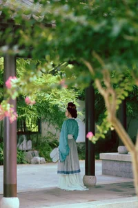 YiTuYu Art Language Vol.10239 Xian Yu Fan Shen: An Exclusive 49-Photo Gallery of Modern Aesthetic Art - image 25