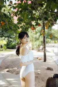 Usa Hiiragi's Youthful Charm: Exclusive Gravure from Young Champion - JP Usa Hiiragi - image 23