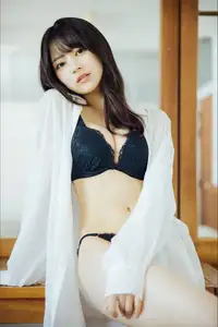 Usa Hiiragi's Youthful Charm: Exclusive Gravure from Young Champion - JP Usa Hiiragi - image 15