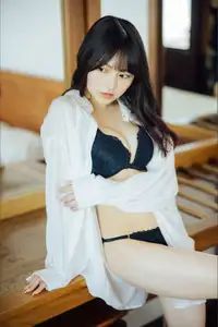 Usa Hiiragi's Youthful Charm: Exclusive Gravure from Young Champion - JP Usa Hiiragi - image 33