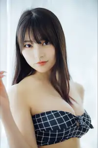 Usa Hiiragi's Youthful Charm: Exclusive Gravure from Young Champion - JP Usa Hiiragi - image 18