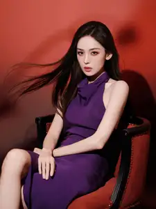 VGU No.184: Embracing Glamour and Elegance in a Stunning Purple Halter-neck Dress - image 2