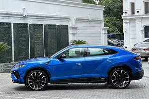 Lamborghini Sales Record: Discover the Performance and Style of the Iconic Orange Lamborghini Urus Super SUV - image 8