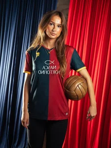 Who is the New 'World's Sexiest Female Footballer'? Discover the Star Dominating the Pitch - image 2