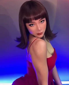 Angela Phuong Trinh: Redefining Beauty with a Muscular Physique and Feminine Style - image 2
