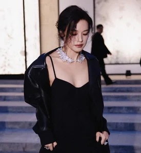 The Timeless Elegance and Radiant Style of International Cinema Icon Shu Qi - image 5