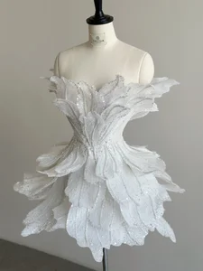 Midu’s Billion-Dong Wedding Gowns: A Showcase of Luxury and Elegance - image 6