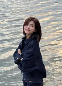 Rising Star Quynh Trang (2001): Sweet Beauty Dominating VTV Screens. - image 7