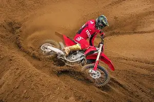 Ducati Desmo450 Enduro 2026: Breakthrough Off-Road Dirt Bike, Launching Soon to Excite Enthusiasts! - image 3