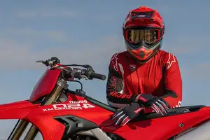 Ducati Desmo450 Enduro 2026: Breakthrough Off-Road Dirt Bike, Launching Soon to Excite Enthusiasts! - image 10
