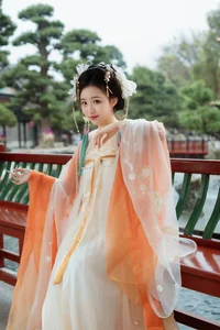 Su Su in YiTuYu Art Language Vol.10083: A Masterclass in Fine Art Portrait Photography - image 0