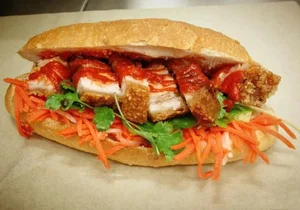 Bánh Mì Heo Quay: The World's Top-Ranked Vietnamese Street Food Delight - image 4