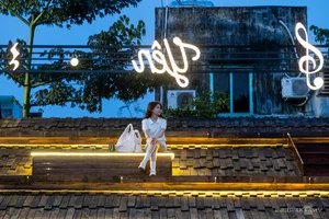 The Rooftop Coffee Revolution: Unique Cafe Experiences Where You Can Sip Coffee Above the Skyline - image 4