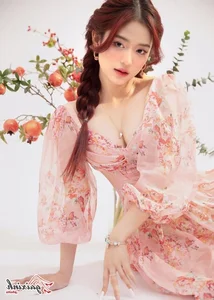 Exploring the Radiant Beauty and Latest 2023 Fashion Trends of Mai Ha Hoang Yen - image 17