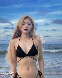 Exploring the Radiant Beauty and Latest 2023 Fashion Trends of Mai Ha Hoang Yen - image 2