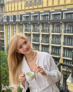 Exploring the Radiant Beauty and Latest 2023 Fashion Trends of Mai Ha Hoang Yen - image 5