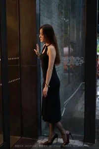 Sophisticated Elegance: Wan Ping in the Black Long Dress Collection [IESS] - image 63