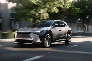 Toyota bZ4X: New Electric SUV from 1.2 Billion VND in Southeast Asia, Will it Come to Vietnam? - image 6