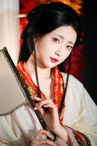 The Poetry of Portraits: Exploring the Art Language of Tu Ya W - image 4