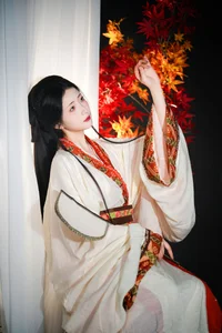 The Poetry of Portraits: Exploring the Art Language of Tu Ya W - image 14