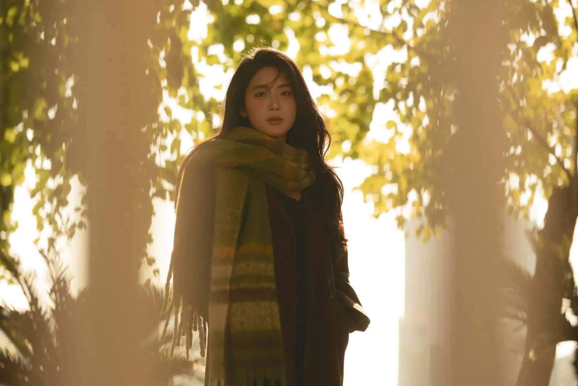 Discover the Serene Natural Beauty of an Asian Girl in a Warm Golden Hour Portrait 1047274