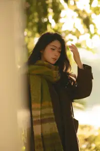 Discover the Serene Natural Beauty of an Asian Girl in a Warm Golden Hour Portrait 1047274 - image 17