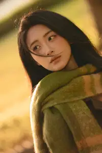 Discover the Serene Natural Beauty of an Asian Girl in a Warm Golden Hour Portrait 1047274 - image 13