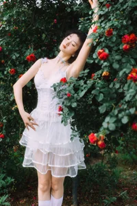 Timeless Elegance: YiTuYu Art Language Vol.7195 Featuring Xia Han Han - image 4