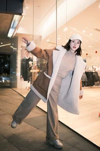 YiTuYu Art Language Vol.6308: Capturing the Grace and Style of Model Xiao Bei - image 13