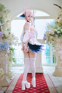 Pure Elegance: Coser RiNaiJiao as Koharu Shimoe in Blue Archive Wedding Dress (27P) - image 14