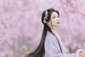 Ethereal Beauty: Qi Luo Sheng De Xiao Su Su Amidst Cherry Blossoms - YiTuYu Vol.8793 - image 7