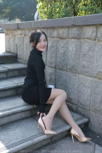 IESS Wanping Elegant Black Hip Skirt and Office Style Gallery - image 6