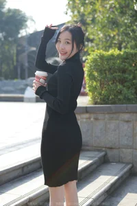 IESS Wanping Elegant Black Hip Skirt and Office Style Gallery - image 14