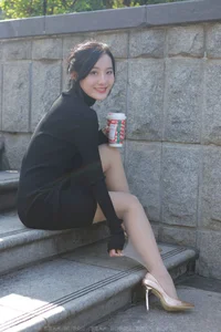 IESS Wanping Elegant Black Hip Skirt and Office Style Gallery - image 0