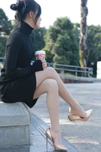 IESS Wanping Elegant Black Hip Skirt and Office Style Gallery - image 1