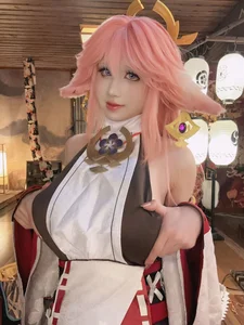 Enchanting Yae Miko Cosplay by Jiu Qu Jean - image 19