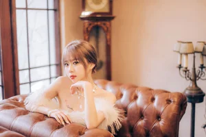 YiTuYu Art Language Vol.6556: A Captivating Visual Journey with Nini Shi Ni - image 37