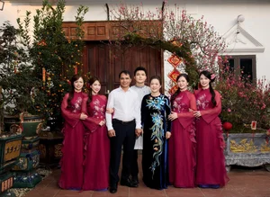 Netizens React to Hoa Minzy’s Brother and His Relationship with Family Members - image 5