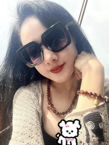 Vietnamese MC Hoài Anh: Timeless Beauty Beyond the Camera Lens - image 8