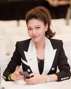 Inside the Luxurious Life and Mysterious Romance of Famous VTV Editor Ngoc Trinh - image 4
