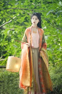 Elegant Portrait Photography: YiTuYu Art Language Vol.5973 Featuring You Zi - image 3