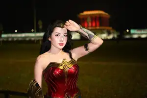 Loan Barbie: Running Nurse Stuns with Alluring Christmas Look and Radiant Charm - image 4