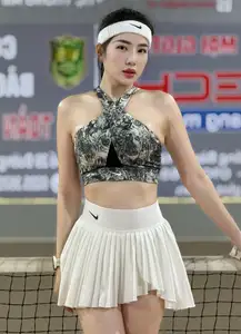 Loan Barbie: Running Nurse Stuns with Alluring Christmas Look and Radiant Charm - image 0