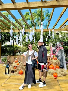 Celebrity Halloween: Ho Quang Hieu’s Big News and Huyen Lizzie’s Ancient Beauty - image 4