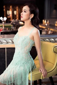Elegant Beauty Gallery: The Timeless Charm and Sophistication of Thùy Lâm - image 32