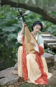 YiTuYu Art Language Vol.7804: The Mesmerizing Style of Jun Ru - image 2