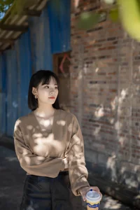 YiTuYu Art Language Vol.10137 Xue Hua: An Extensive 43-Page Collection of High-Fashion Artistic Photography - image 10